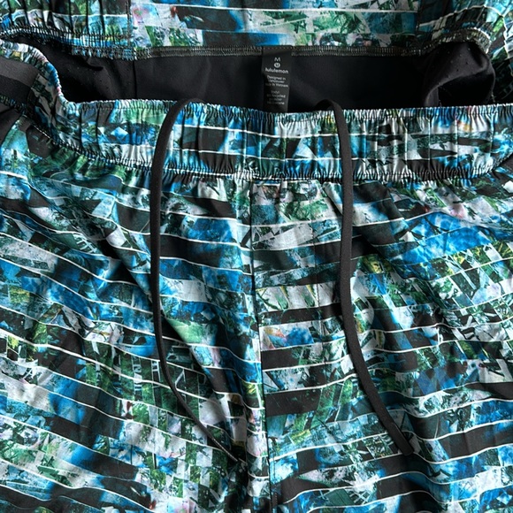 Lululemon RARE Men’s medium SeaWheeze Festival - Picture 4 of 7